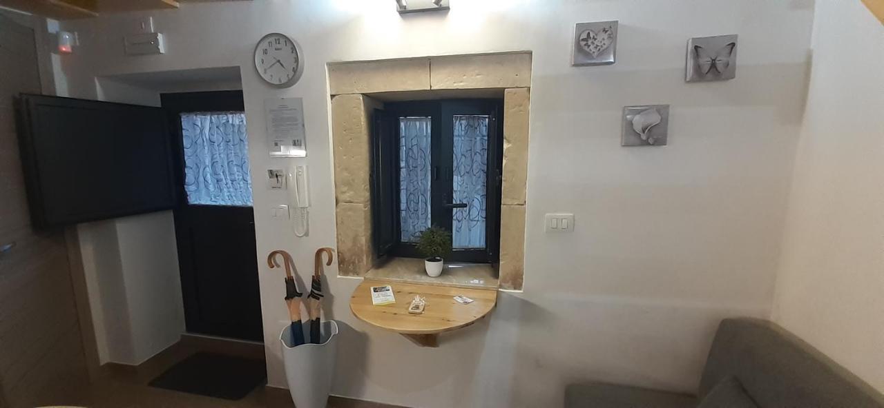 Il Cortile Della Patrona Lägenhet Syrakusa Exteriör bild